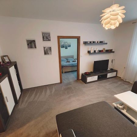 Apartman V Centru كارلوفي فاري المظهر الخارجي الصورة