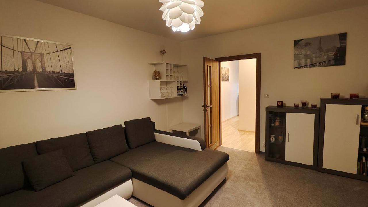 Apartman V Centru كارلوفي فاري المظهر الخارجي الصورة